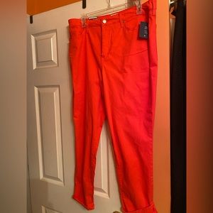 Crown and Ivy women’s crop pants size 16